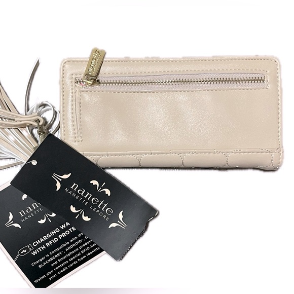 Nanette Lepore Charging Wallet W/RFID Protection, Color: Blush Beige NWT - Picture 9 of 9